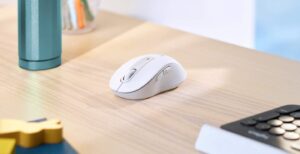 Logitech Signature M650 first impressions: One mouse for all people